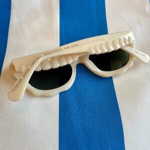 Wavy Cream Fashion Brand Company Sunglasses with Teeth